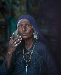Rabari-woman-jewelry-portrait an elderly woman with silver jewelry portrait