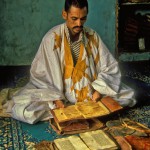 Chinguetti Mauretania: A Moor reads ancient texts Chinguetti Mauretania: A Moor reads ancient texts