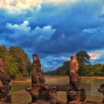 Demons on the bridge to Angkor Thom